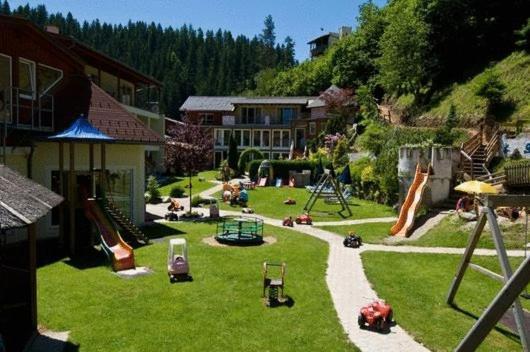 Smileys Kinderhotel Trebesing Exterior foto