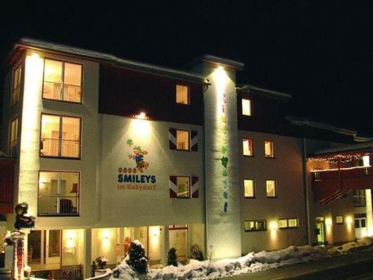 Smileys Kinderhotel Trebesing Exterior foto